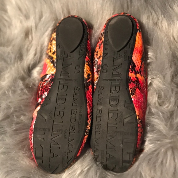 Sam Edelman red/orange snake flats size 6 - Picture 2 of 4